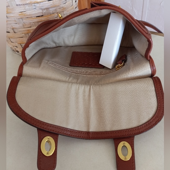 Coach Legacy, Amanda Flap Shoulder Bag, 2012 - Picture 9 of 15